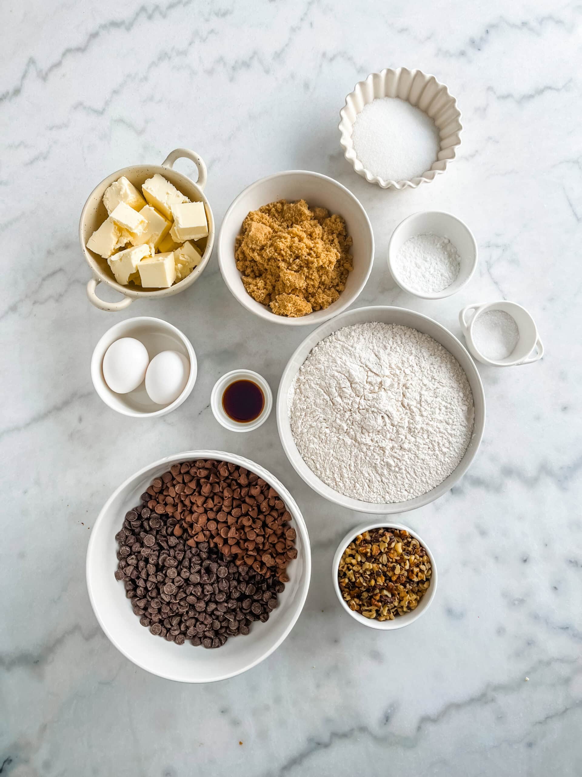 Ingredients to make stuffed cookies