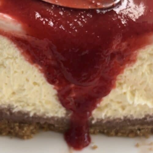 Strawberry white chocolate cheesecake